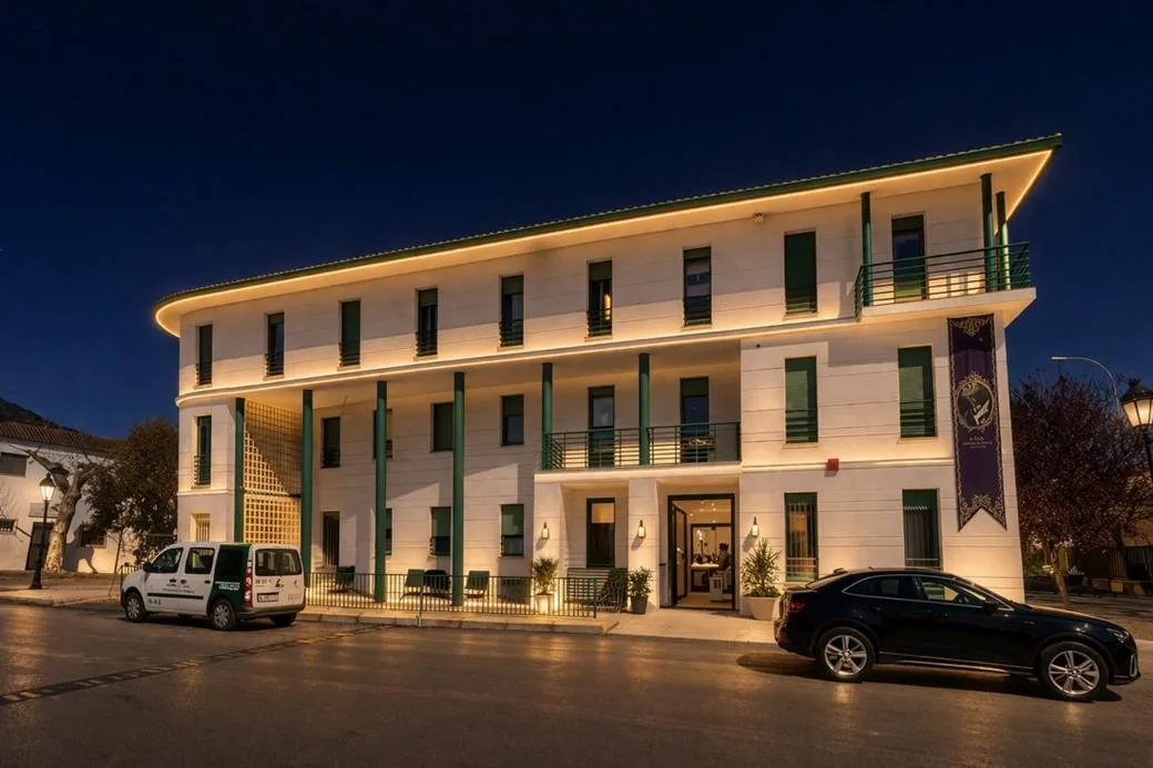 Fachada de una residencia gestionada con LoAlviHum 360